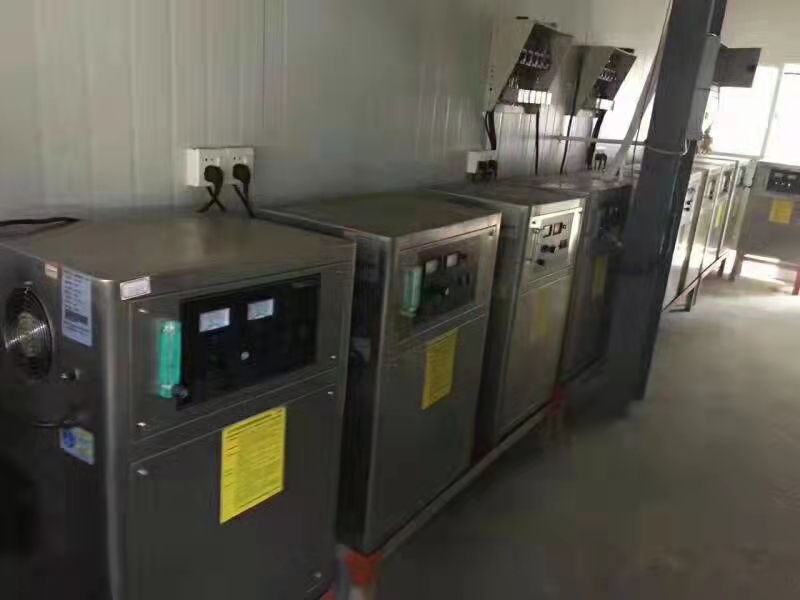 兩用型臭氧發(fā)生器，制氧機(jī)廣泛應(yīng)用于水產(chǎn)養(yǎng)殖行業(yè)